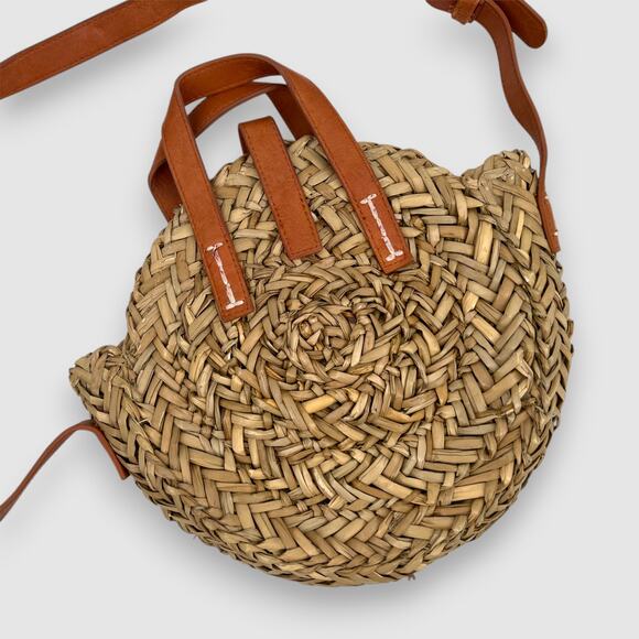Round Woven Straw Crossbody Bag with Leather Accents - Picture 2 of 5